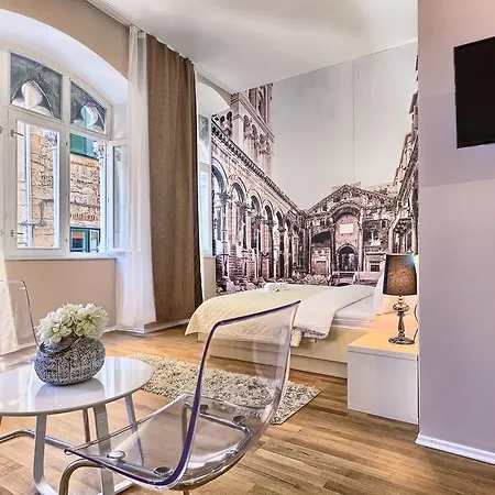 Konukevi Urban Luxury Split