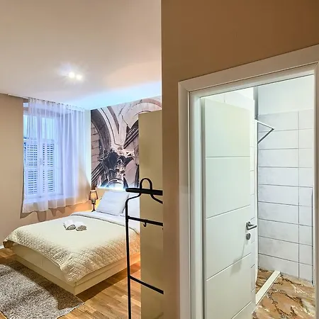 Konukevi Urban Luxury Split